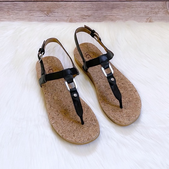 UGG Aleigh Black Leather Thong Strap Sandals - Picture 3 of 6